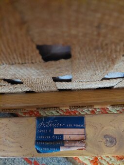 Jídelní stůl + židle - 6