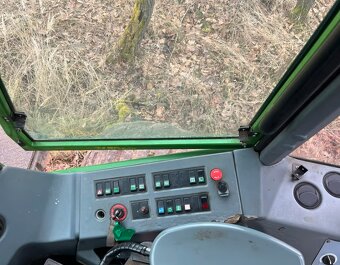 Vyvážecí souprava JOHN DEERE 810D - 6