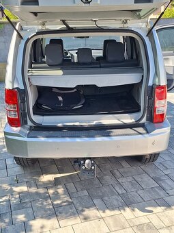 Jeep cherokee 2.8CRD 130kw rok2010 - 6