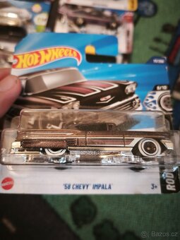Hot wheels 35 kč - 6