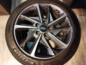 Originál ALU kola Hyundai i30 R17 + letní pneu - 6