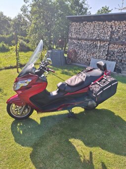Suzuki Burgman 400 - 6