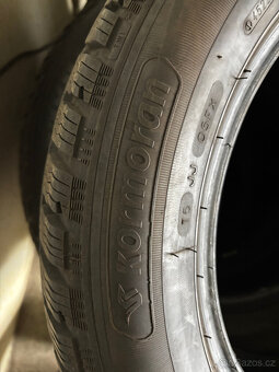 Zimní pneu 235/55 R17 103V dot 4522 - 6