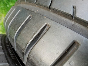 2 zánovní letní pneumatiky Dunlop 185/60/15 - 6