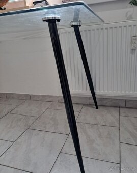 Skleněný jídelní stůl pro 4 osoby 140x80 - 6