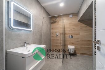 Úsporný a prostorný RD, 6+kk, 183 m2 v obci Jenštejn - 6