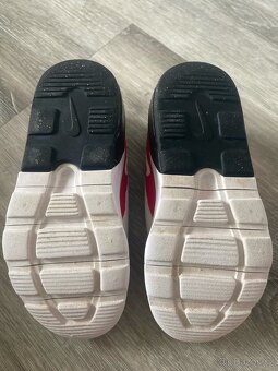 Nike AIR MAX MOTION 2 - 6