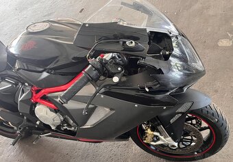 MV Agusta F3 675 - 6