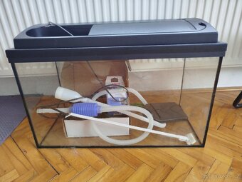Akvárium s příslušenstvím - 6