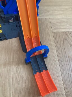 Hot Wheels MEGA Garage - 6