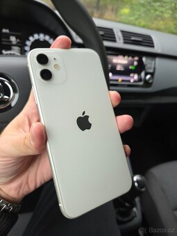 Apple iPhone 11 64GB White - baterie 88% - 6