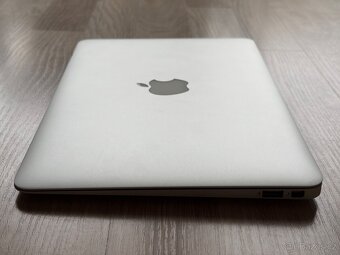 Apple Macbook Air 11¨ / 1,3 GHz i5 / 128Gb SSD - TOP - 6