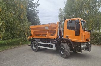 4x4 sypač Iveco 13.5t radlice hák kontejner - 6
