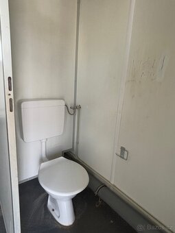 WC / sanitární kontejner / 5x pisoár / 4x WC - 6