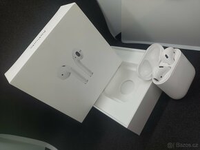 Bezdrátová sluchátka Apple AirPods, zánovní, záruka - 6