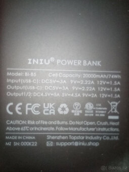 Powerbanka INIU BI-B5 černá 20000mAh s displejem - 6