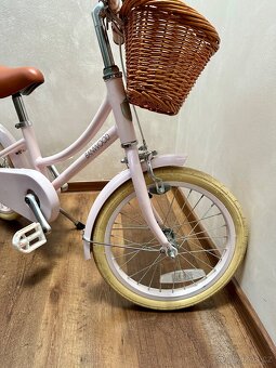 Růžové kolo Banwood bike s přídavnými kolečky - 6
