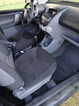 Citroen C1 rok 2009 veskere dily - 6