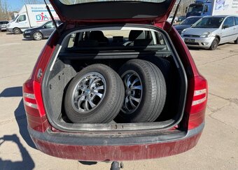 Škoda Octavia II Combi 2.0i 110kw, manuál, původ DE - 6