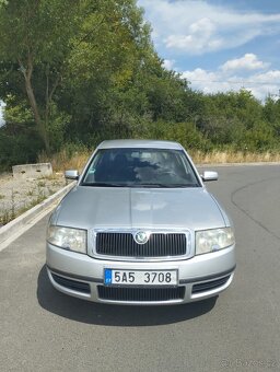 Škoda Superb, 2.8, V6, vládní vozidlo - 6
