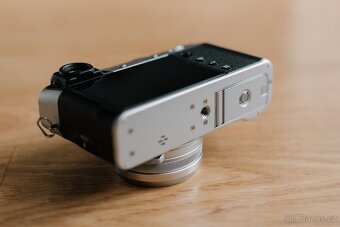 FUJIFILM X100V stříbrný + příslušenství - 6