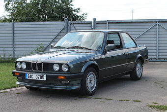 1987 BMW 325e Coupé, automat. Velmi pěkný orig. stav. - 6