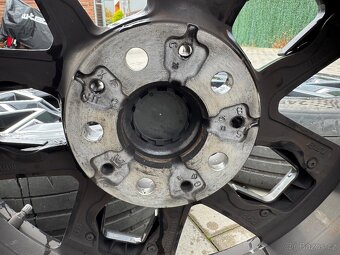 Bmw M kola r18, 8,5J, 245/45 pneu - 6