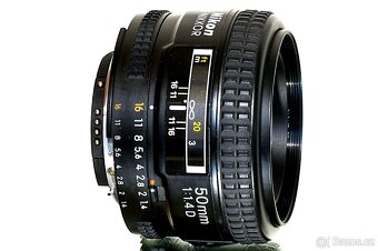 Nikon AF Nikkor 50mm 1,4D + UV filtr TOP STAV - 6