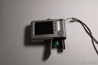 Retro fotoaparát Samsung Digimax S500 - 6