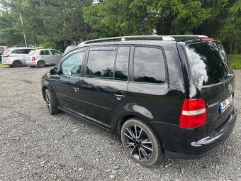 VW Touran 2,0TDI 100 KW r.v.2004 7 mist. - 6