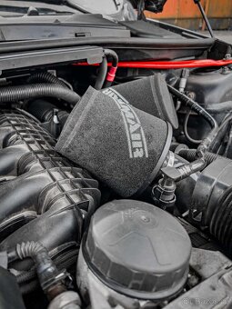 BMW E90 335i M-paket, R19, manuál, úpravy – 280 kW - 6