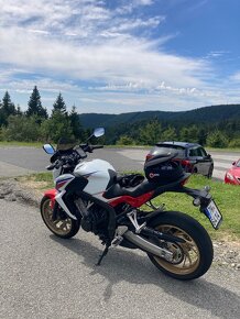Honda CB650F - 6
