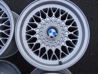 Alu disky originál BMW E34, 15", 5x120, ET 20, pavučiny - 6