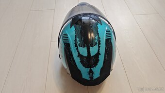 Helma rozměr M 57-58cm - 6
