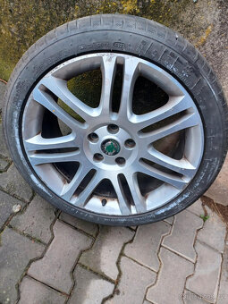 Originál disky + pneu Škoda Superb 2 - 6