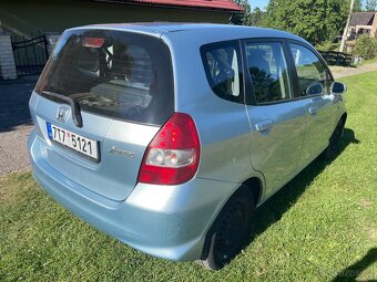 Honda Jazz 1.2 57 kw 2005 - 6