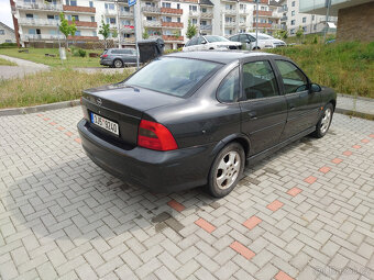 Opel Vectra B 1,8 16v - 6