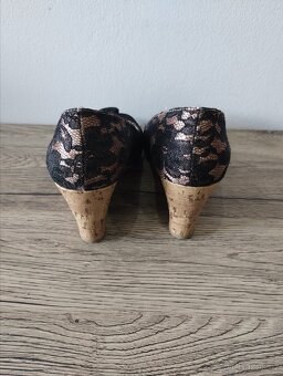 Elegantní krajkové boty s mašličkou, vel. 38 - 6