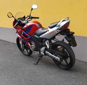 Prodám Motocykl Honda CBR125R r.v2006 10320tkm - 6