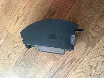 Irobot j7+ - 6