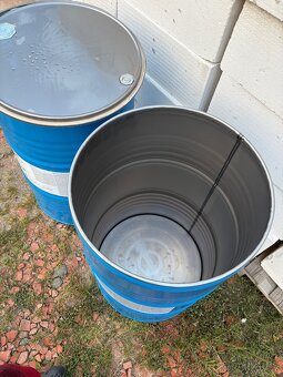 Plechový sud 220l - 6