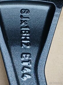 Pěkné orig alu disky Škoda Superb 3, 4 Dofida 8J 18" ET44 - 6