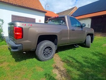 Chevrolet Silverado 4x4 - 6