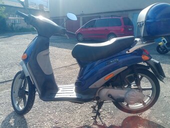 Piaggio Vespa 50 - 6