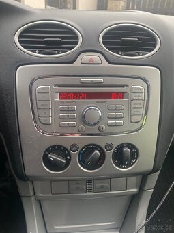 Ford Focus 1.8i 92 kW Black magic - 6