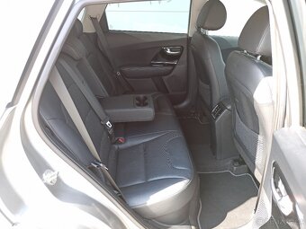 KIA NIRO 1.6GDi PHEV PREMIUM - 6