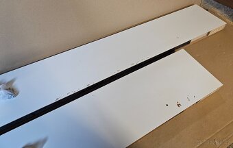 PRODÁM SADU 2KS BÍLÝCH POLIC IKEA LACK 110 A 190 CM - 6
