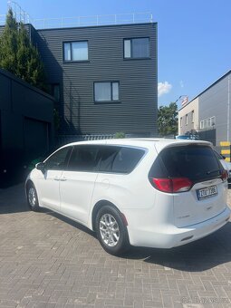 Prodám Chrysler Pacifica 2022 3,6 V6 - 6
