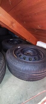 Letní pneumatiky 215/55 R16 V na plech. ráfcích - 6
