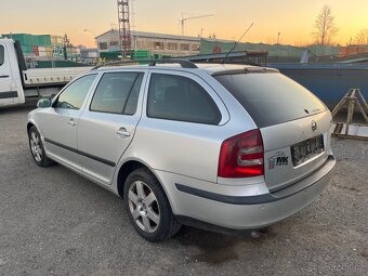 Škoda Octavia II 1.9 TDI - díly z vozidla - 6